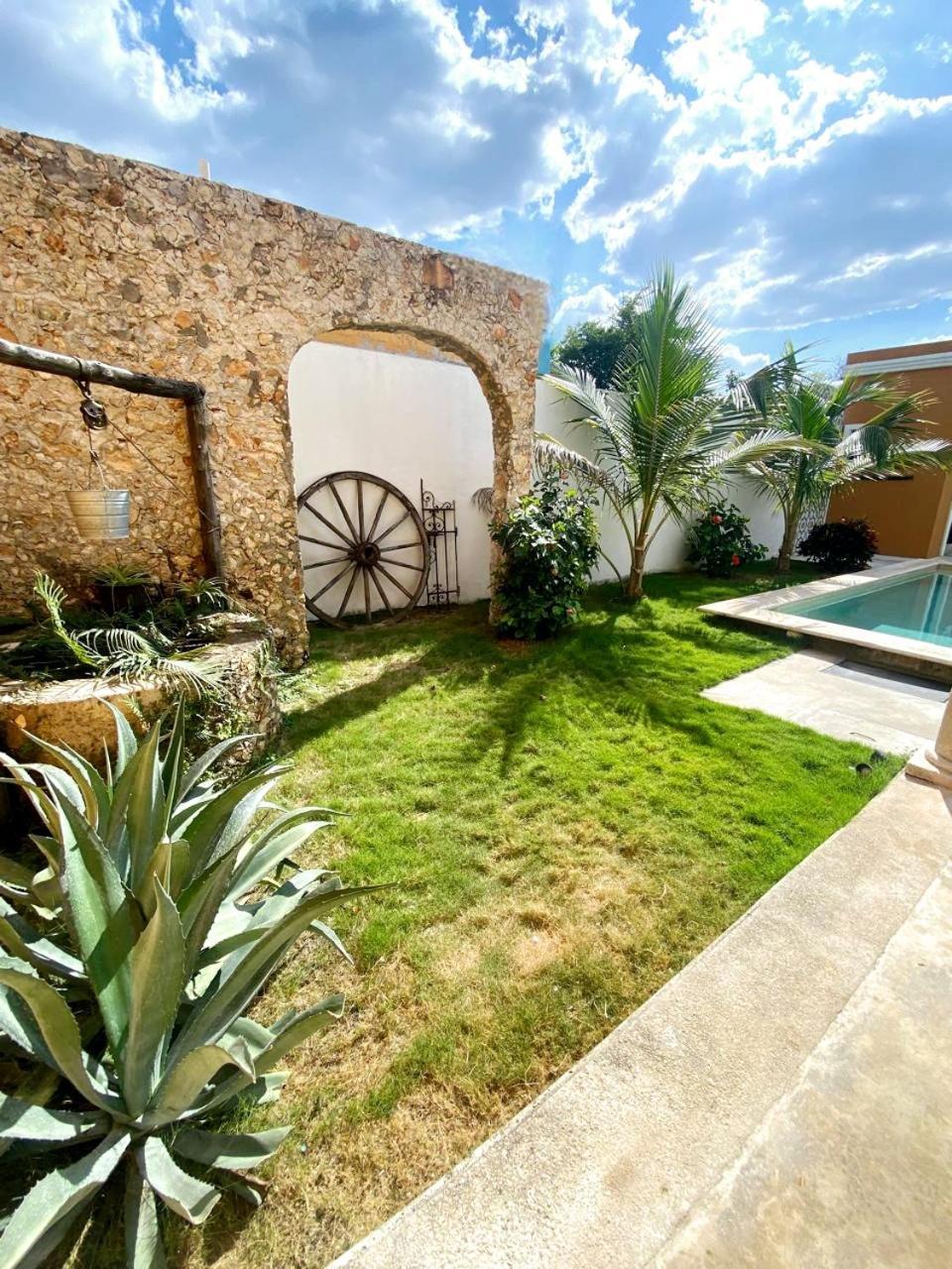 Casa Flamingos Altabi Villa Мерида Екстериор снимка